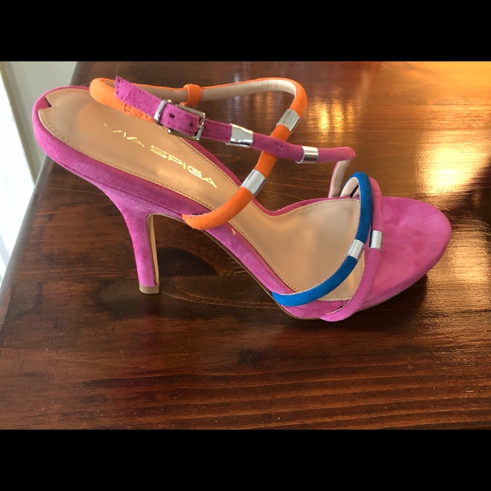 Multicolored heeled sandal